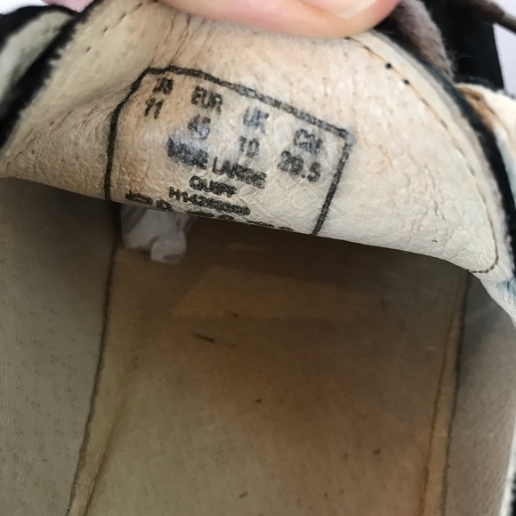 Hush Puppies black suede shoes - Picture 5 of 6